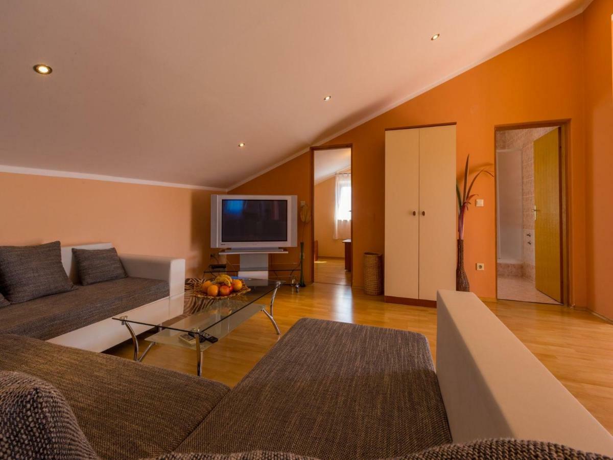 Apartments Alin Dramalj Exterior photo